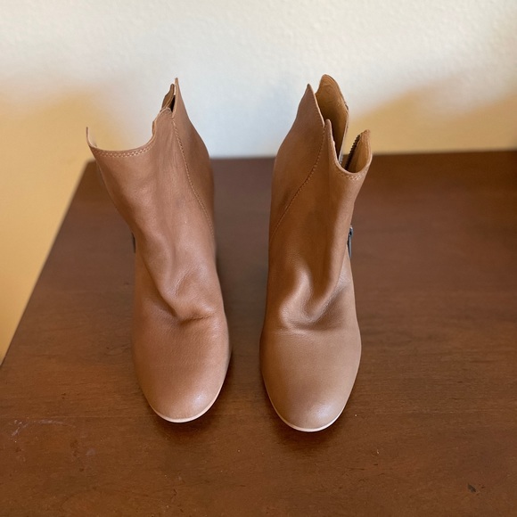 Lucky brand leather tan ankle boots - Picture 4 of 6